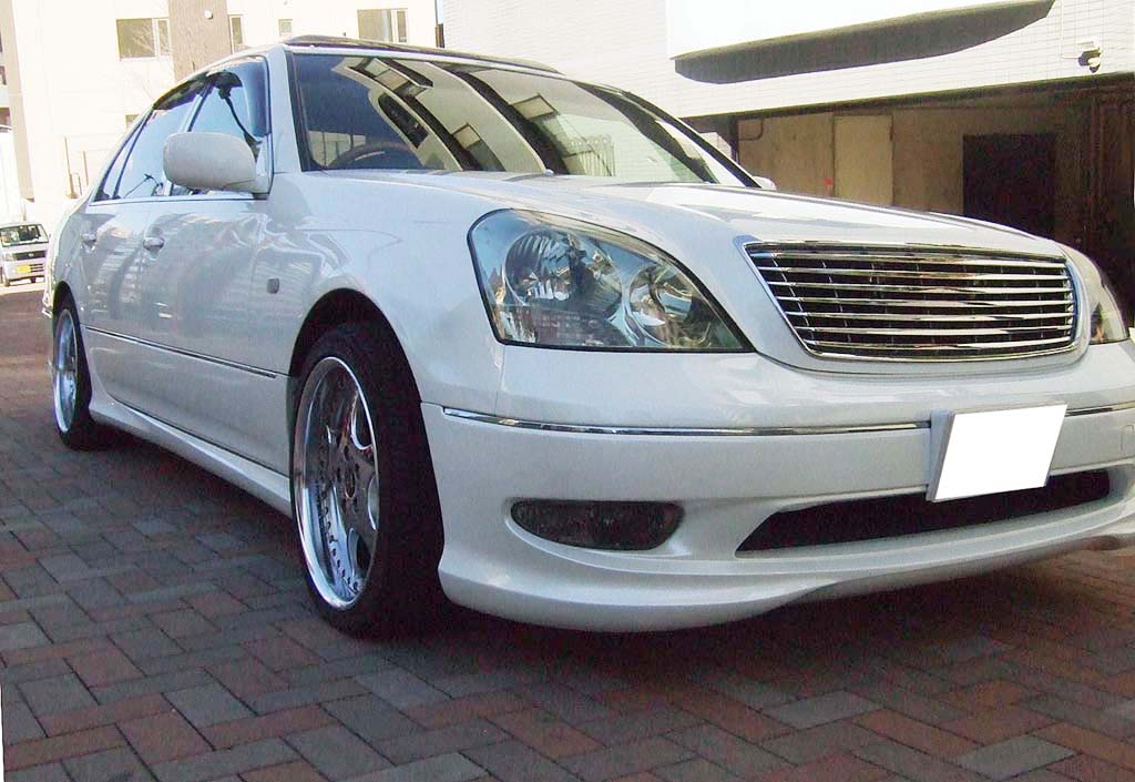 31セルシオカスタム車