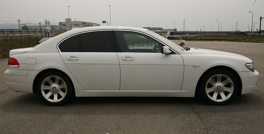 BMW740i�iE65�j