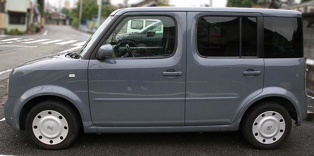 �L���[�u�������D