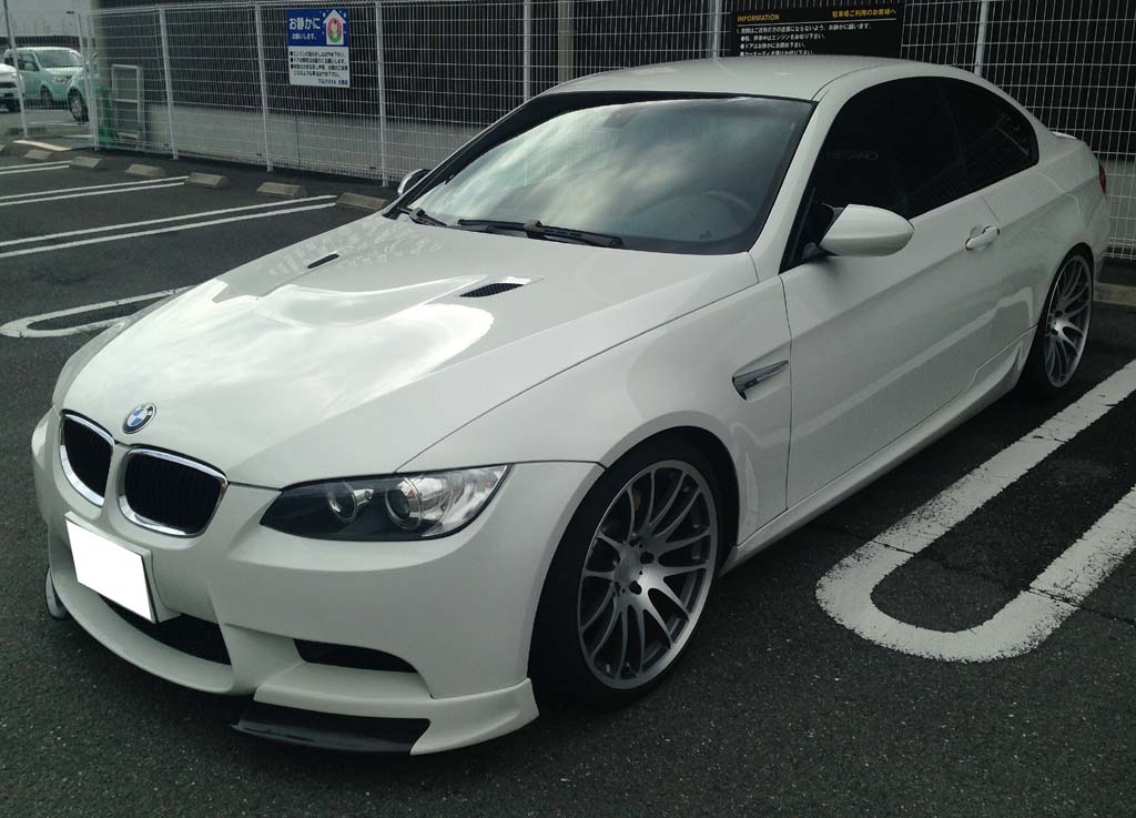 BMW320i