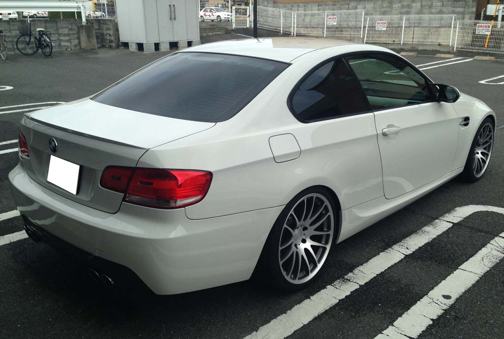 BMW320i
