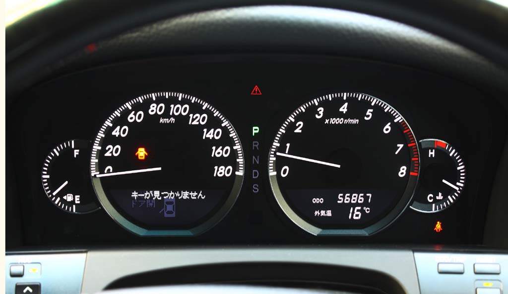 �N���E���}�W�F�X�^