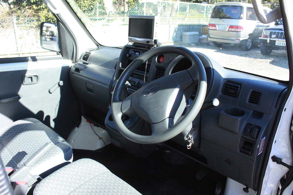 �n�C�[�b�g�J�[�S