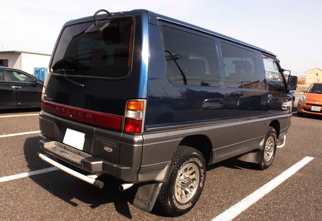 �f���J�X�^�[���S��