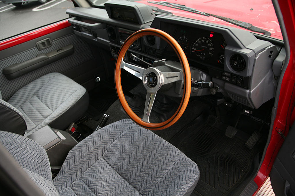 �g���^ �����N��70�k�w�o�������O