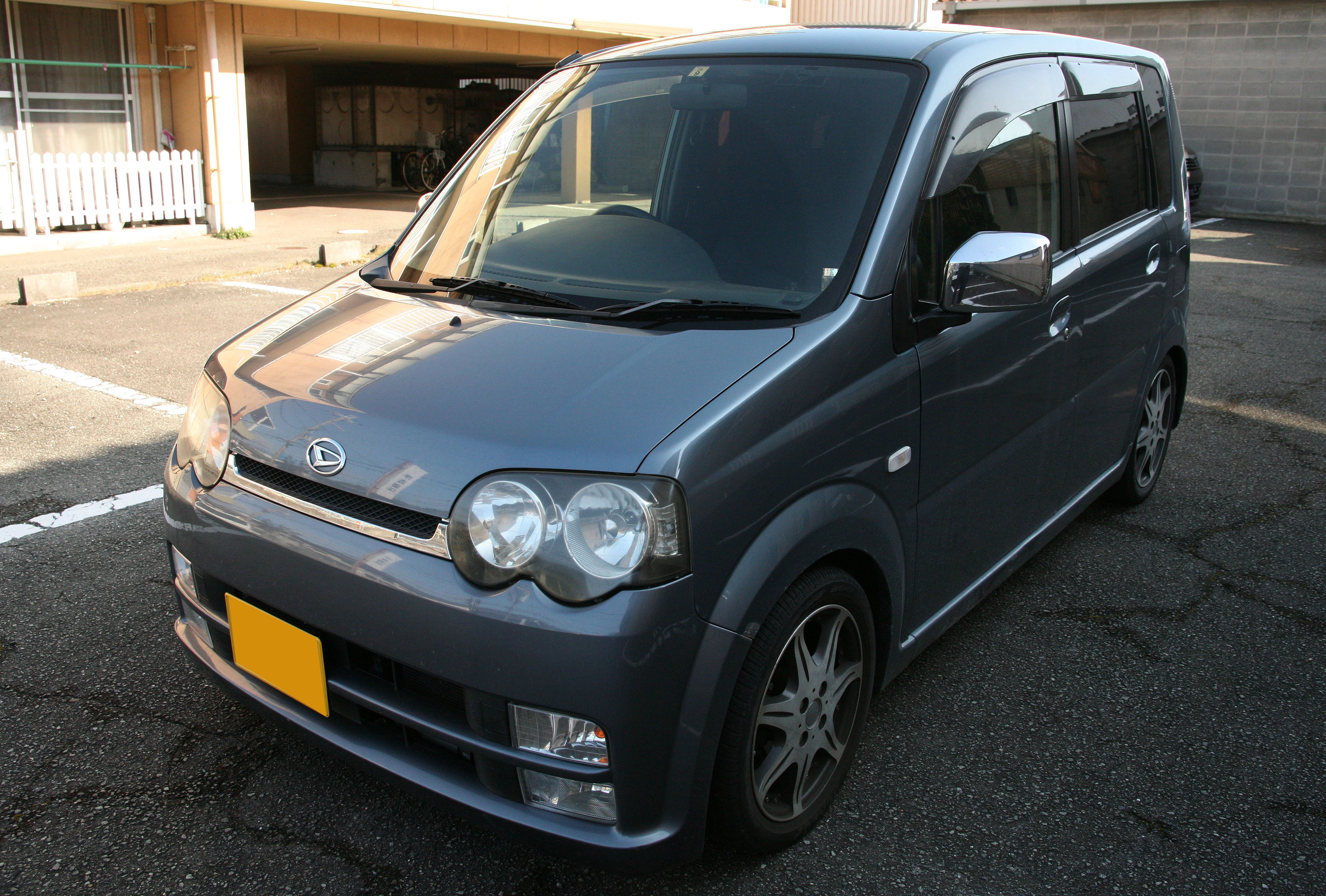 ムーヴカスタム