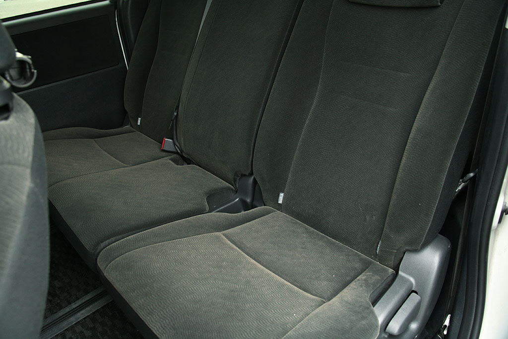 ���ʌ��胂�f���m�A