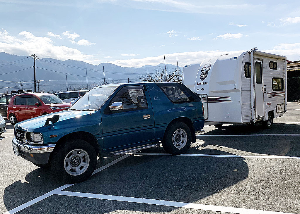 �L�����s���O�g���[���[�������U�~���[