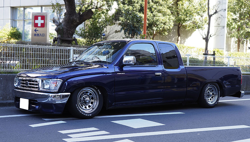 ハイラックス スポーツピックアップ