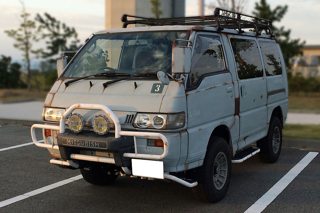 �f���J�X�^�[���S��