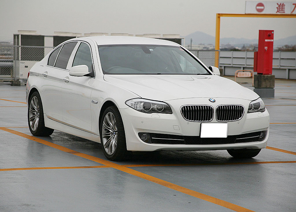 BMW523i �n�C���C��PKG