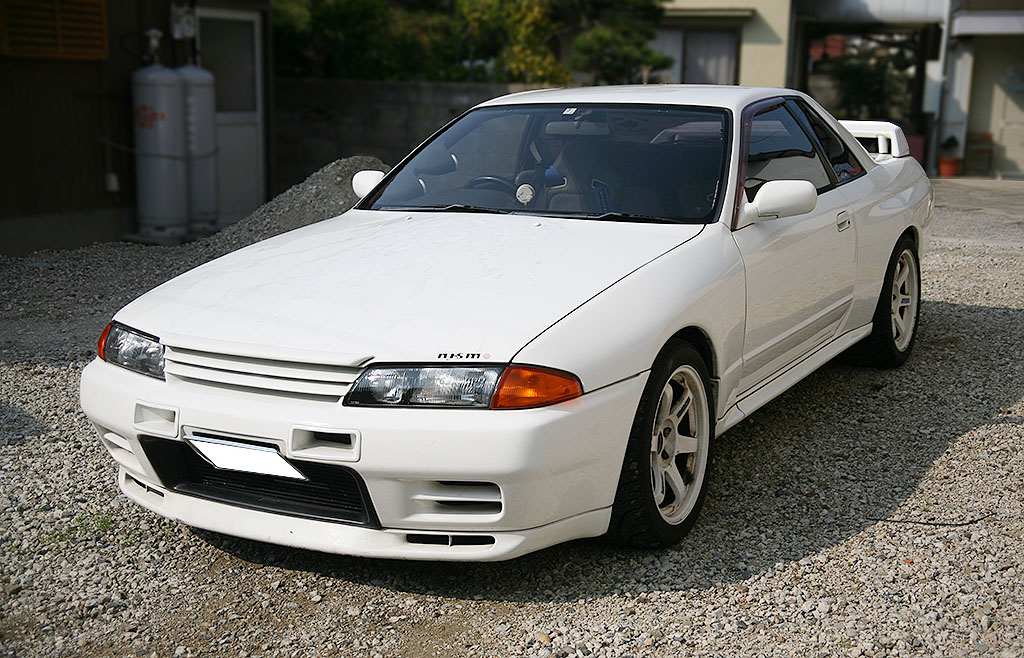 R32�X�J�C���C��GT-R