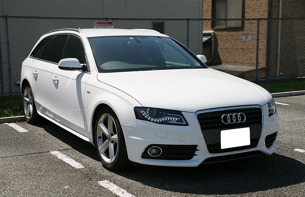 �A�E�f�BA4�A�o���g1.8TFSI S���C���p�b�P�[�W