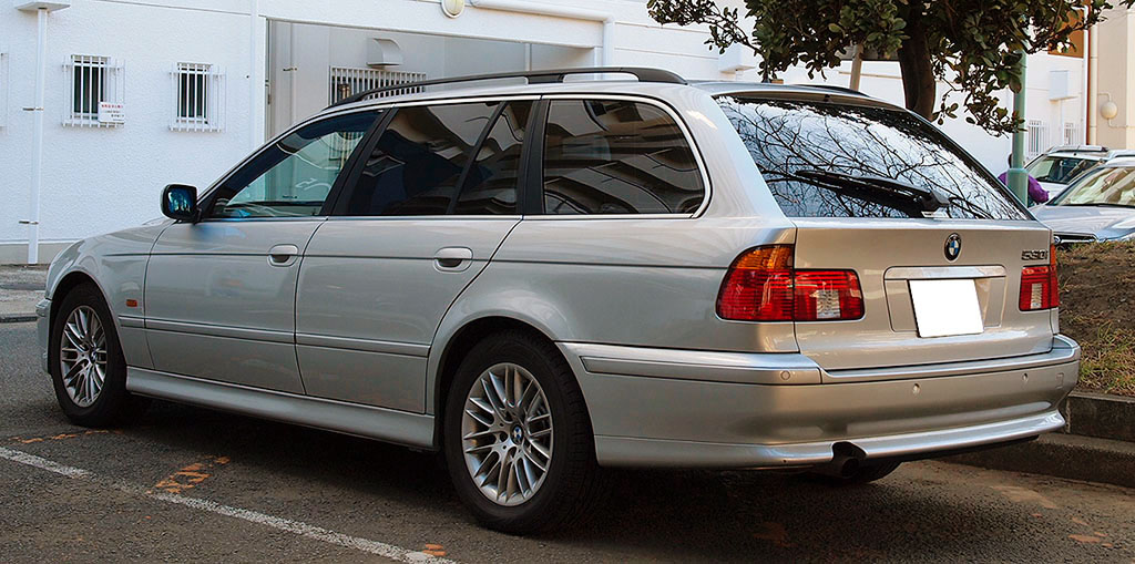 BMW530i�c�[�����O
