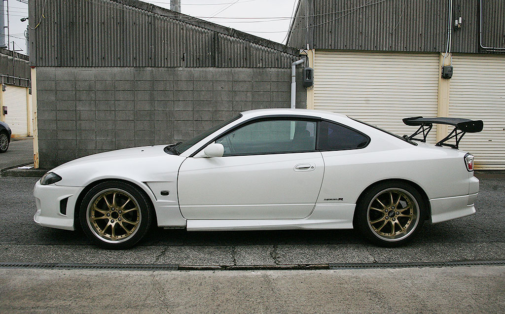 �V���r�A �X�y�b�NR