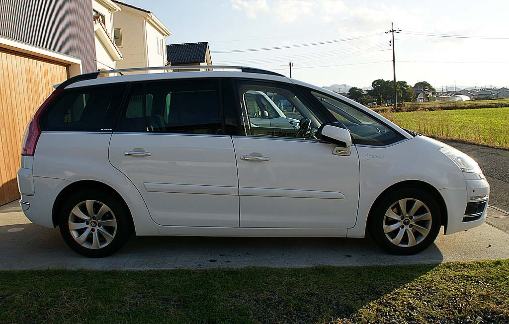 �V�g���G�� C4�s�J�\