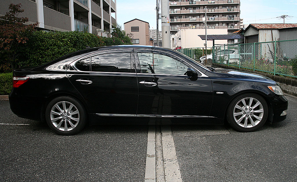 レクサスLS460 iパッケージ