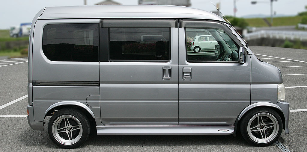 �o���X�z�r�I�^�[�{