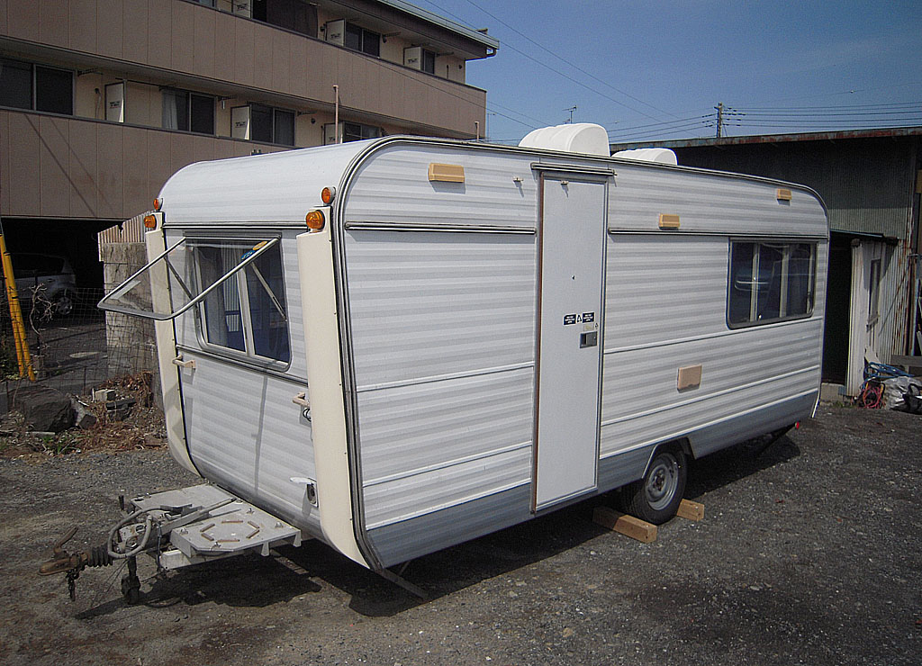 �L�����s���O�g���[���[ �L�����x���G�A