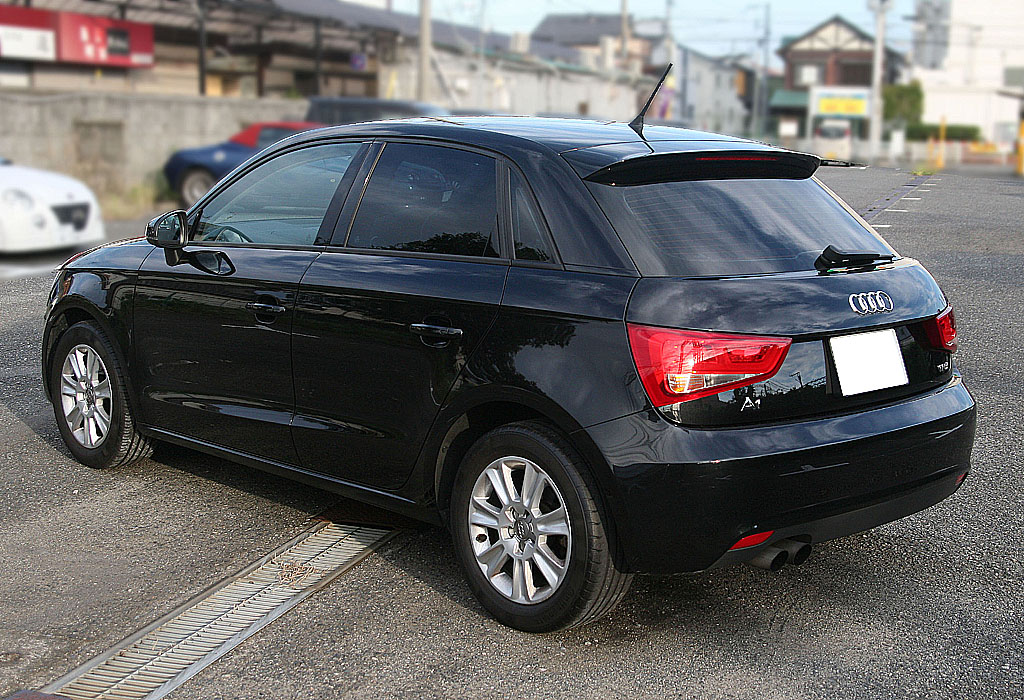 �A�E�f�BA1 �X�|�[�c�o�b�N