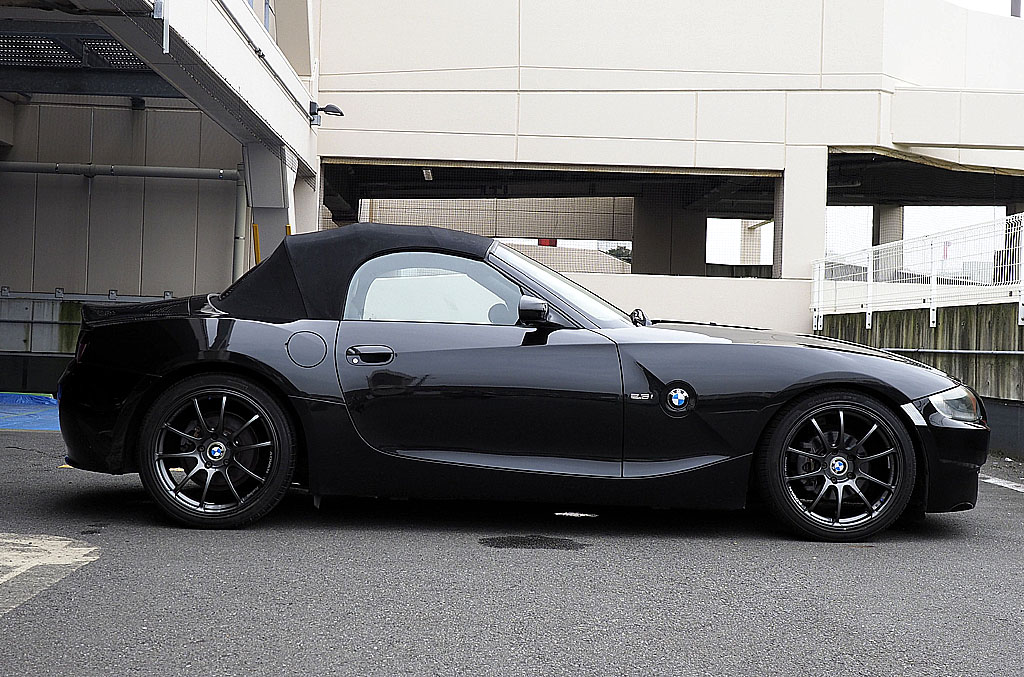 BMW Z4 ���[�h�X�^�[2.5i