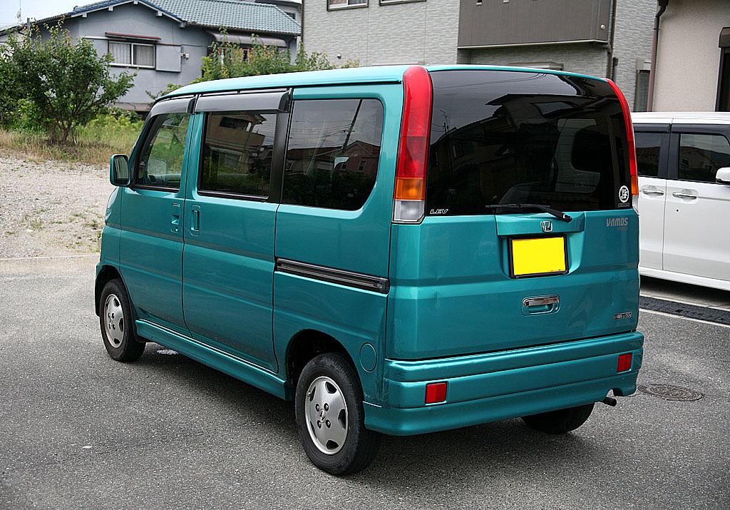 �o���X L 4WD