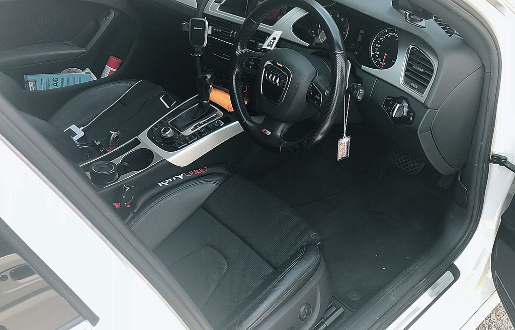 アウディA4アバント