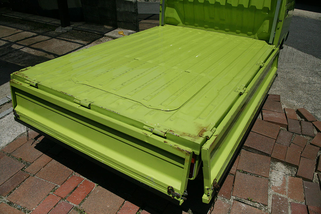 サンバートラック