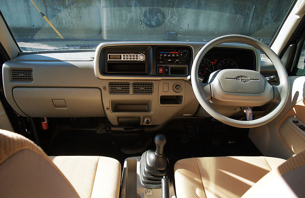 �T���o�[ �f�B�A�X �X�[�p�[�`���[�W���[