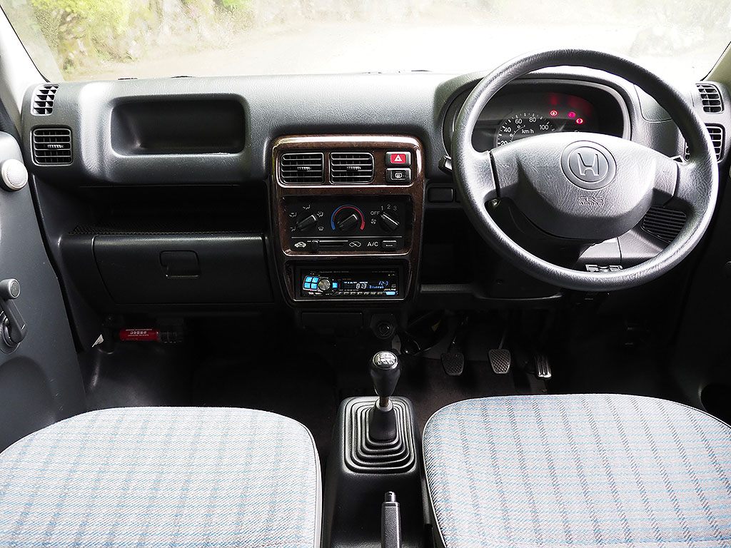 �A�N�e�B�o���L�����s���O