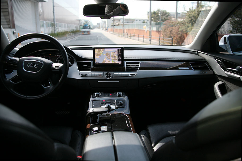 アウディA8ロング 4.2クワトロ