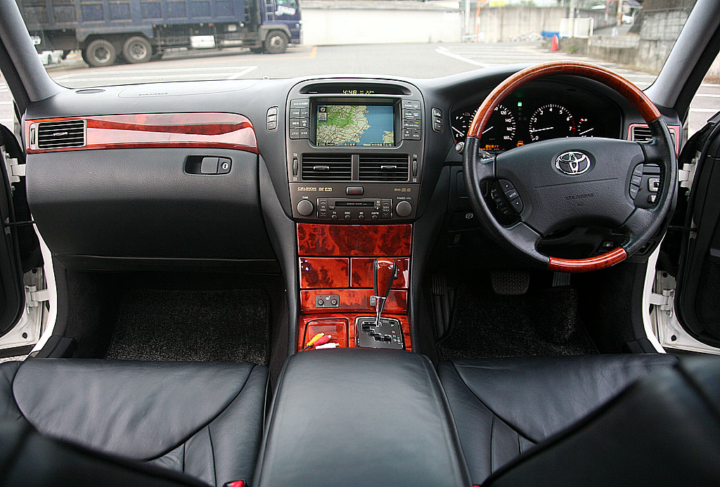 30セルシオ 後期