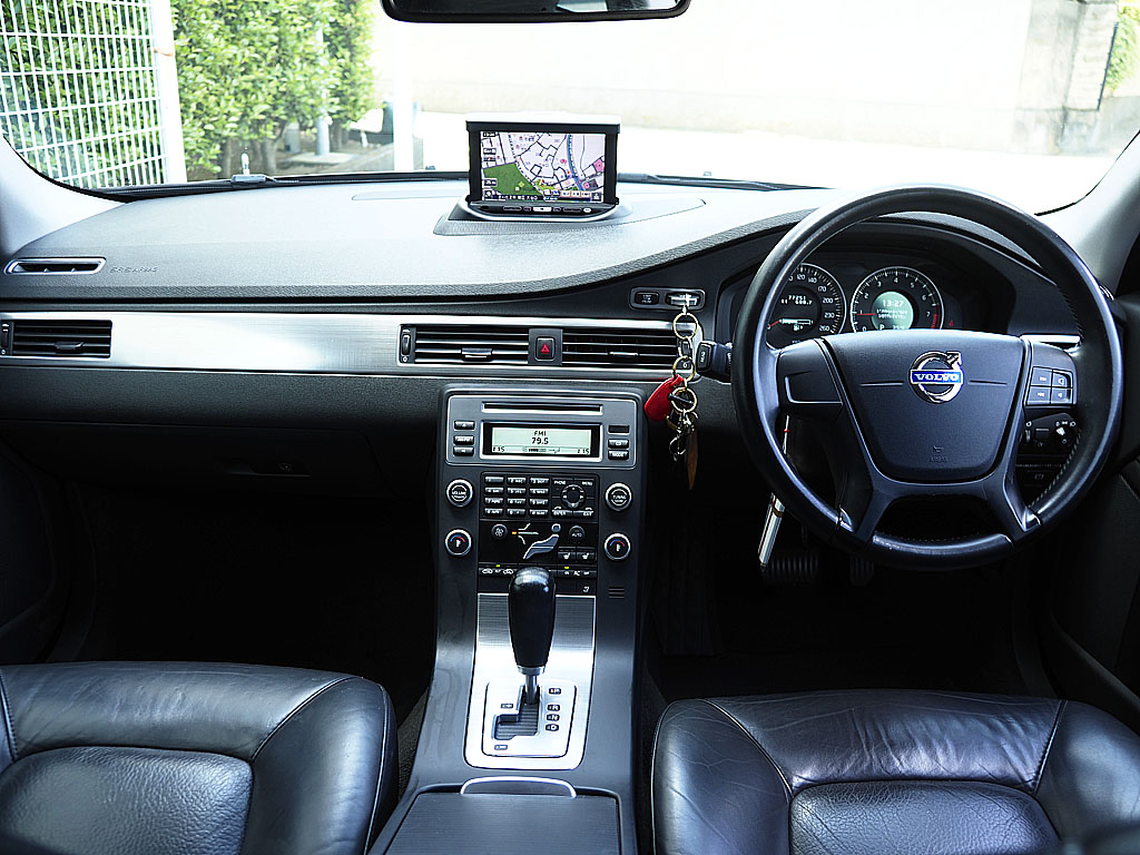 �{���{V70 DRIVe/�h���C�ue