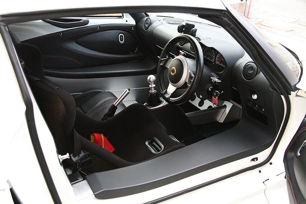 ���[�^�X �G�L�V�[�WS