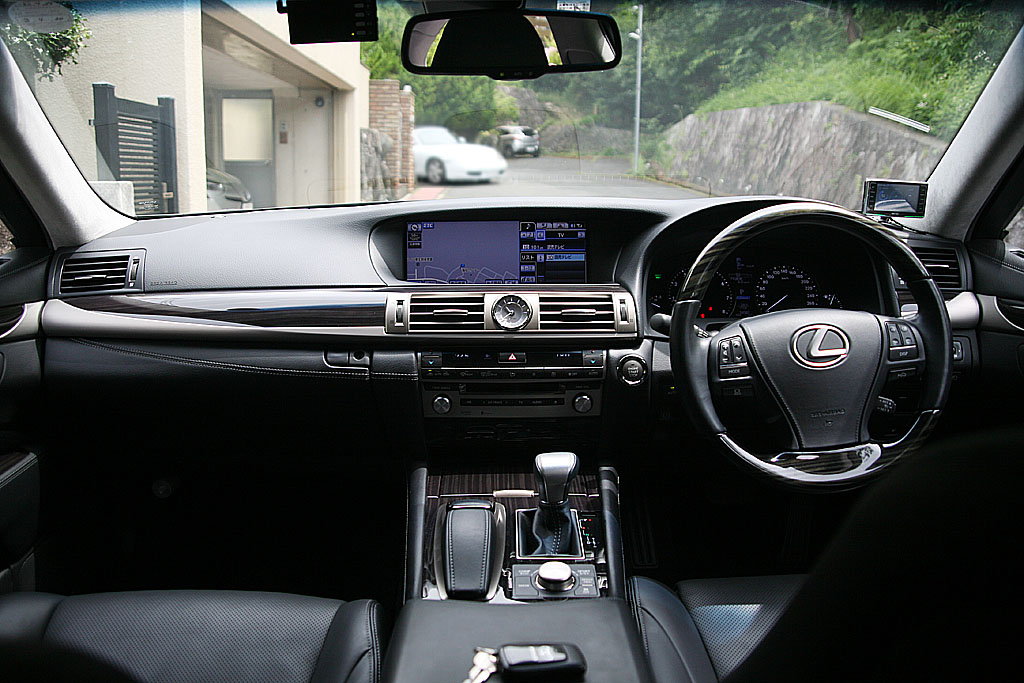 レクサスLS460 バージョンL