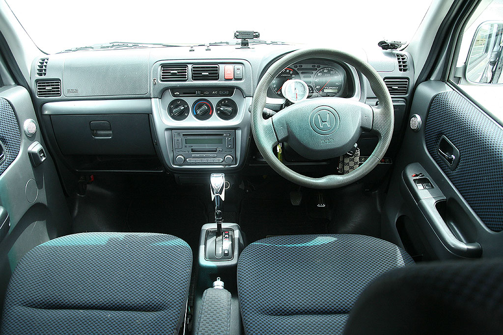 �o���X�z�r�I�^�[�{