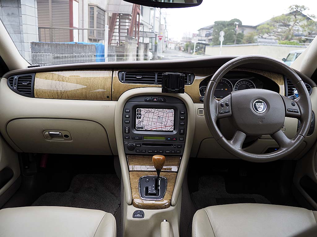 �W���K�[ X�^�C�v �G�X�e�[�g �z���C�g�I�j�L�X