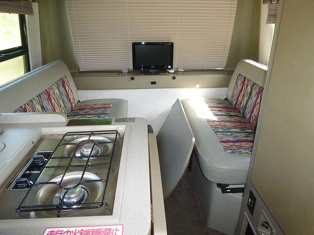 ウィネベーゴ リアルタ