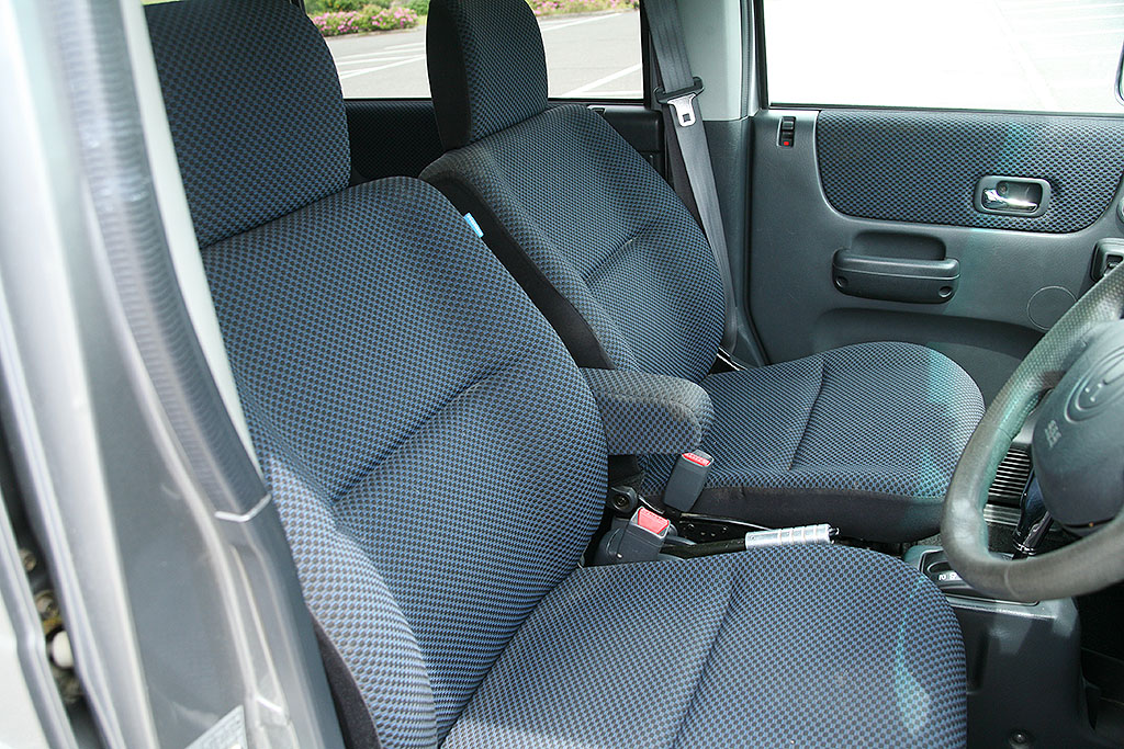 �o���X�z�r�I�^�[�{