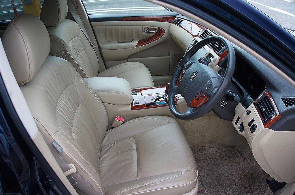 �N���E�����C�����T���[���f