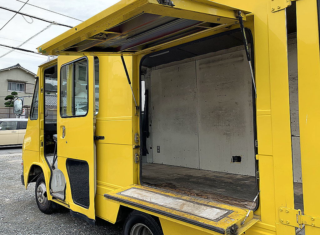 ウォークスルーバン、クイックデリバリー