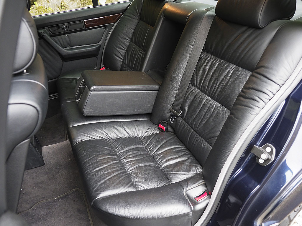 BMW525i���O���W���A���[�p�b�P�[�W