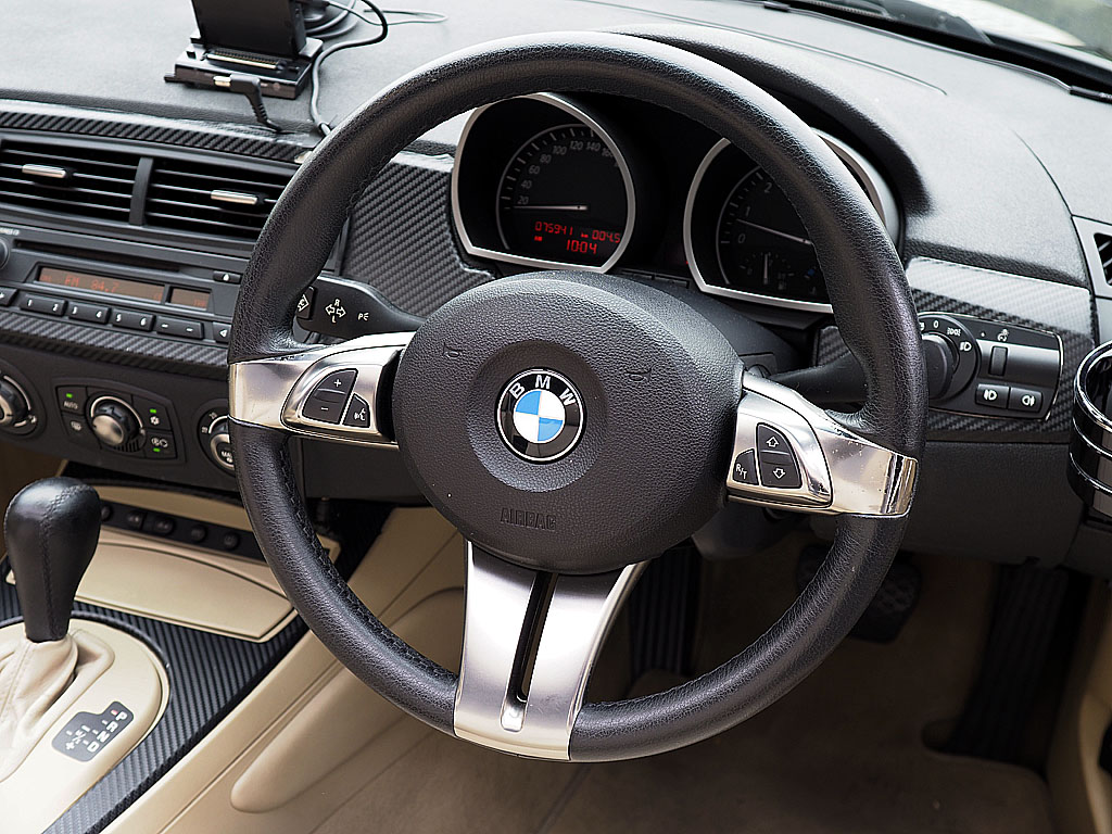 BMW Z4 ���[�h�X�^�[2.5i