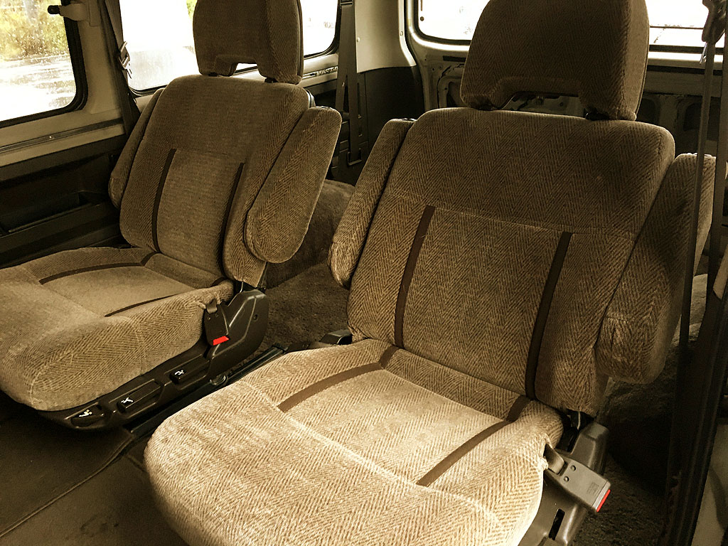 �f���J�X�^�[���S��