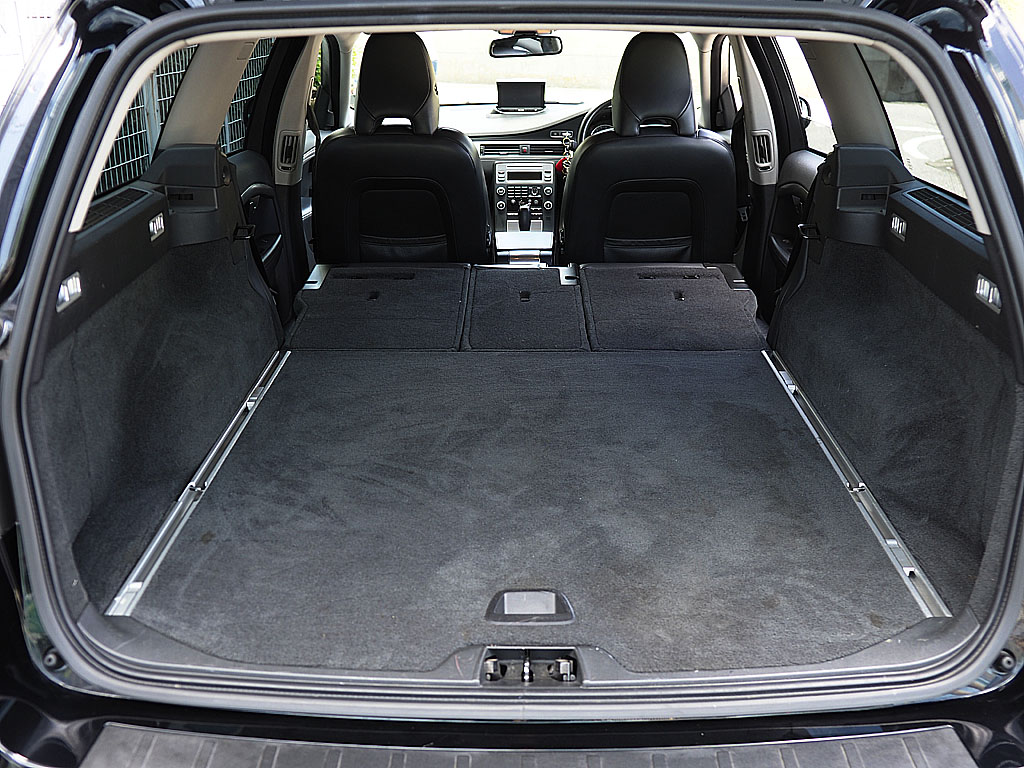 �{���{V70 DRIVe/�h���C�ue