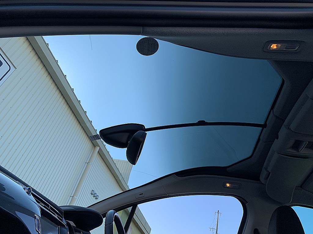 シトロエンC3 エクスクルーシブ