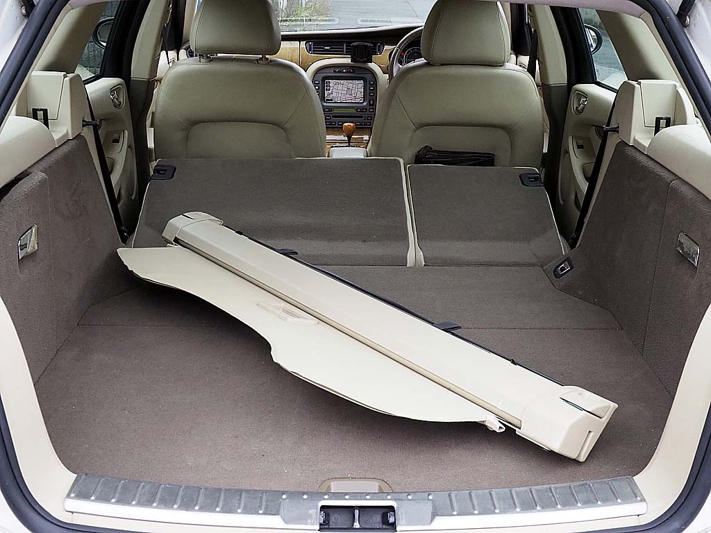 �W���K�[ X�^�C�v �G�X�e�[�g �z���C�g�I�j�L�X