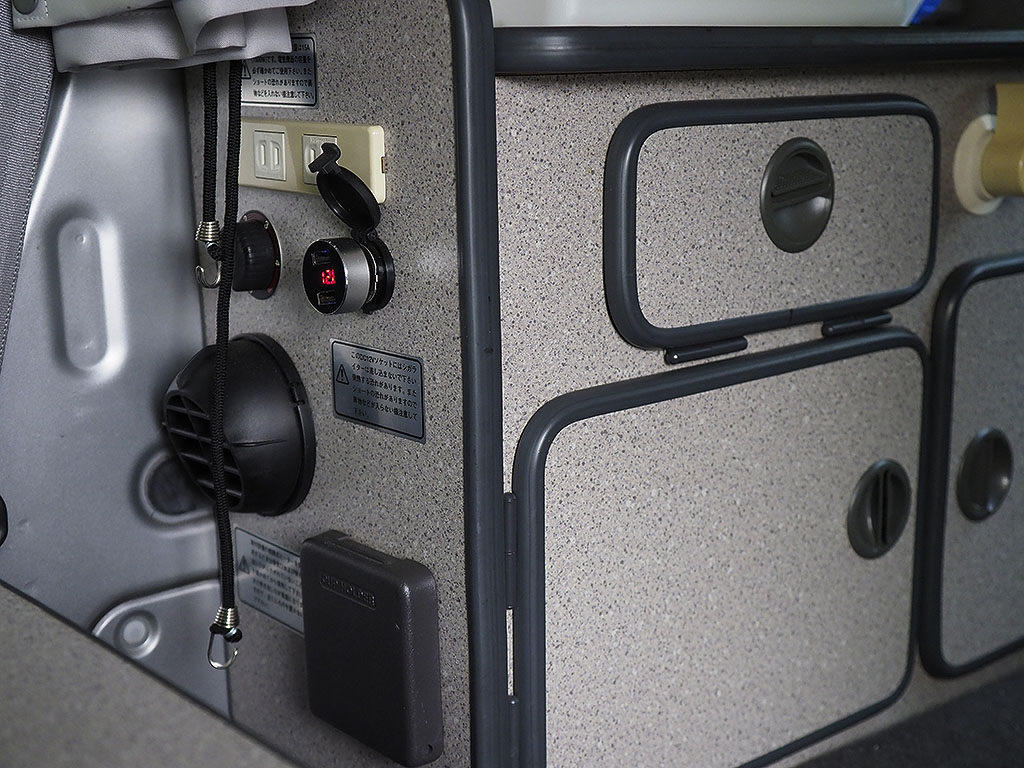 �A�N�e�B�o���L�����s���O