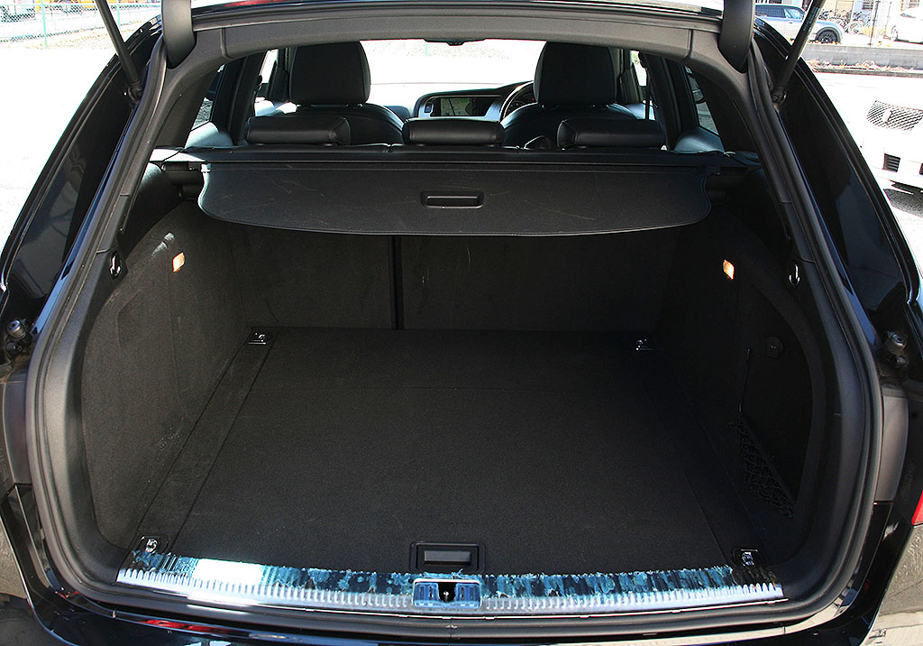 �A�E�f�BA4�A�o���g�I S���C���p�b�P�[�W