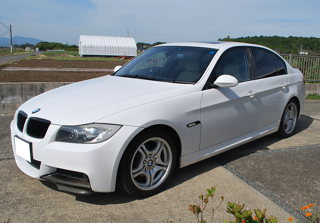 BMW320i(E90)M�X�|�[�c
